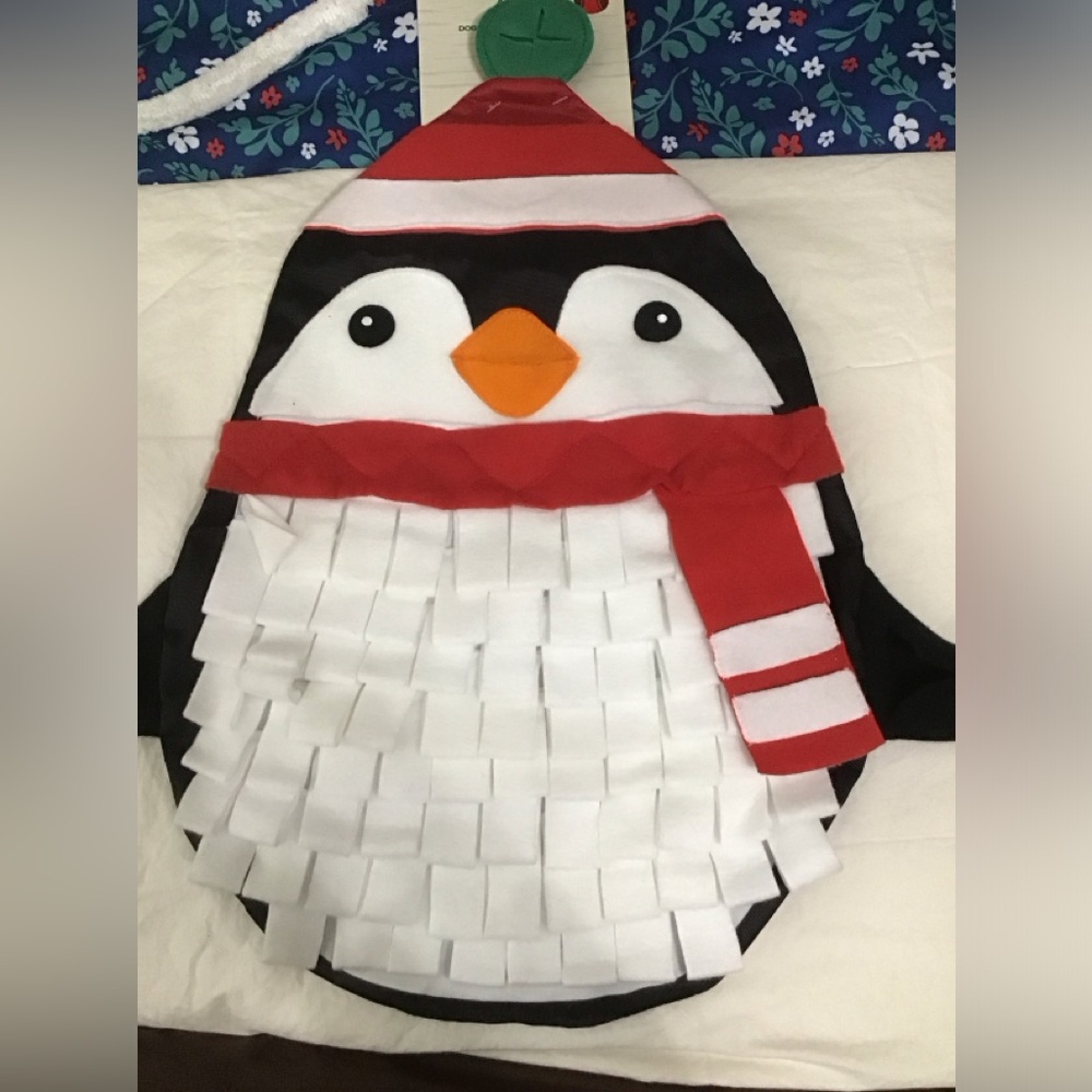 Merry and bright, snuffle, puzzle mat dog toy new with tags. Penguin Christmas.